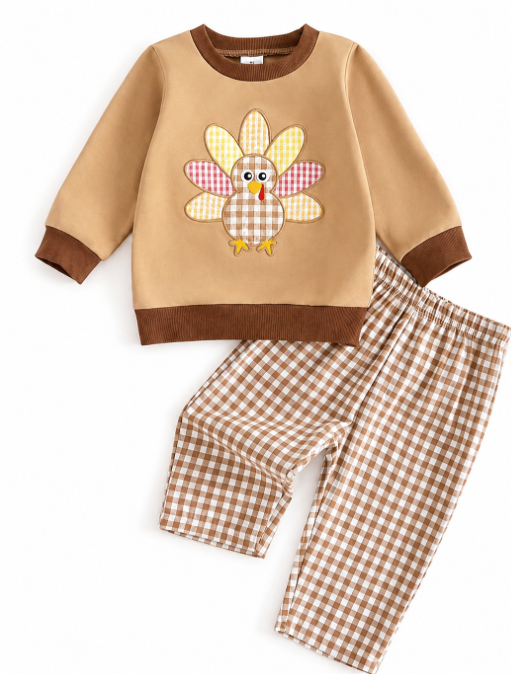 Brown Turkey Thanksgiving Outfit