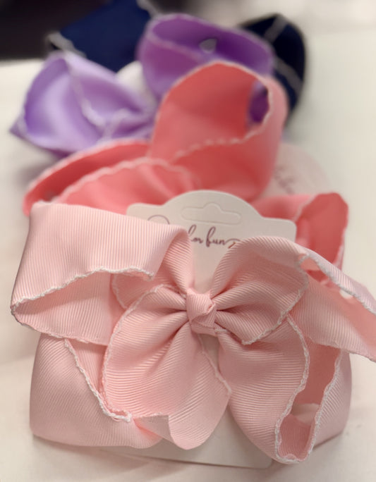 6 Inch Moonstitch Bow
