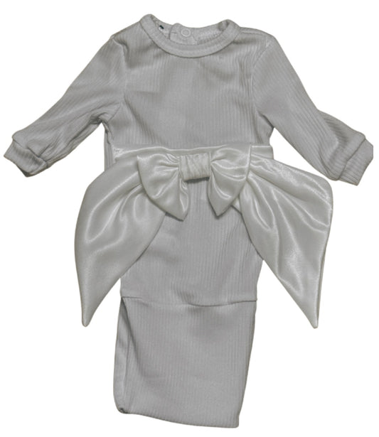 White Bow Swaddle